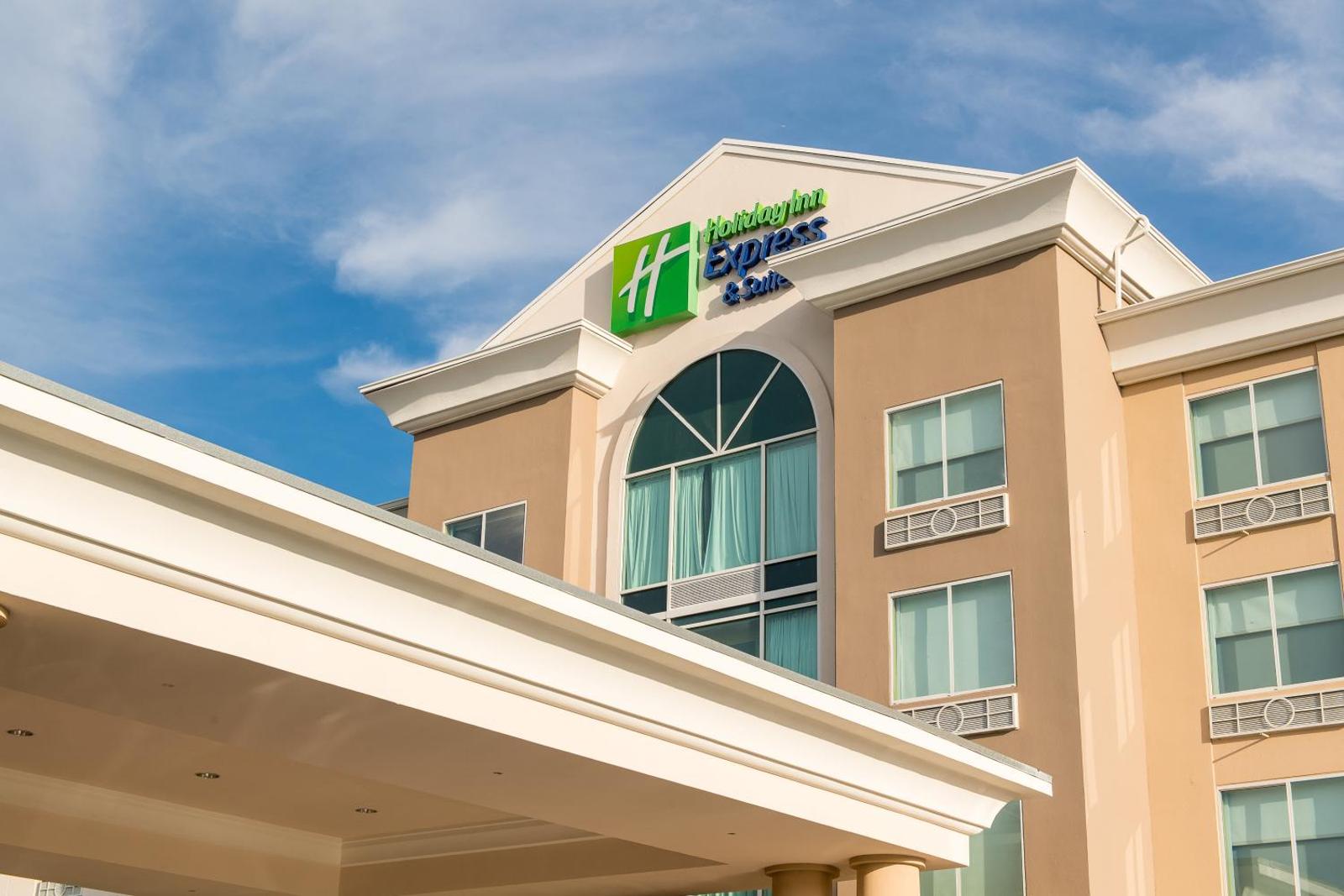 Holiday Inn Express Hotel & Suites Columbia I-26 @ Harbison Blvd