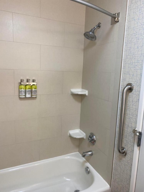 Holiday Inn Express Hotel & Suites Columbia I-26 @ Harbison Blvd image 9